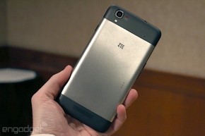 ZTE Iconic Phablet hands on 2