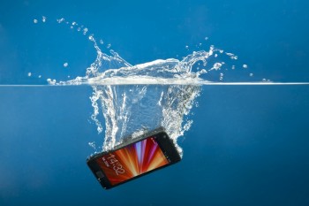 iphone-water-damage
